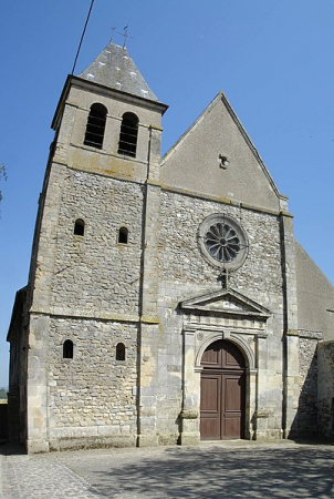 Façade de l'église Saint-Martin de Montmirail